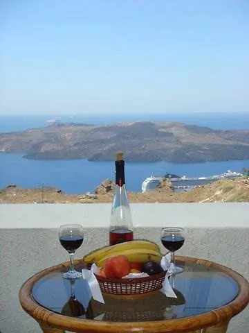 Astir Thira מלון