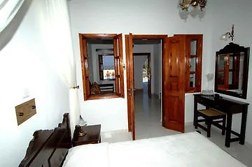 Astir Thira Fira (Santorini)