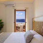 Hotell Astir Thira 2*