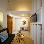 Hotell Astir Thira 2*