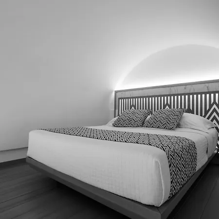 Astir Thira Fira (Santorini)