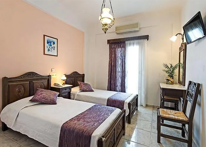 Astir Thira 2* Φηρά